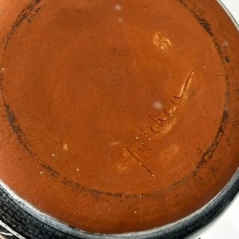 Studio Pottery Sgraffito Terracotta Lidded Bean Cookie Jar Dish Signed